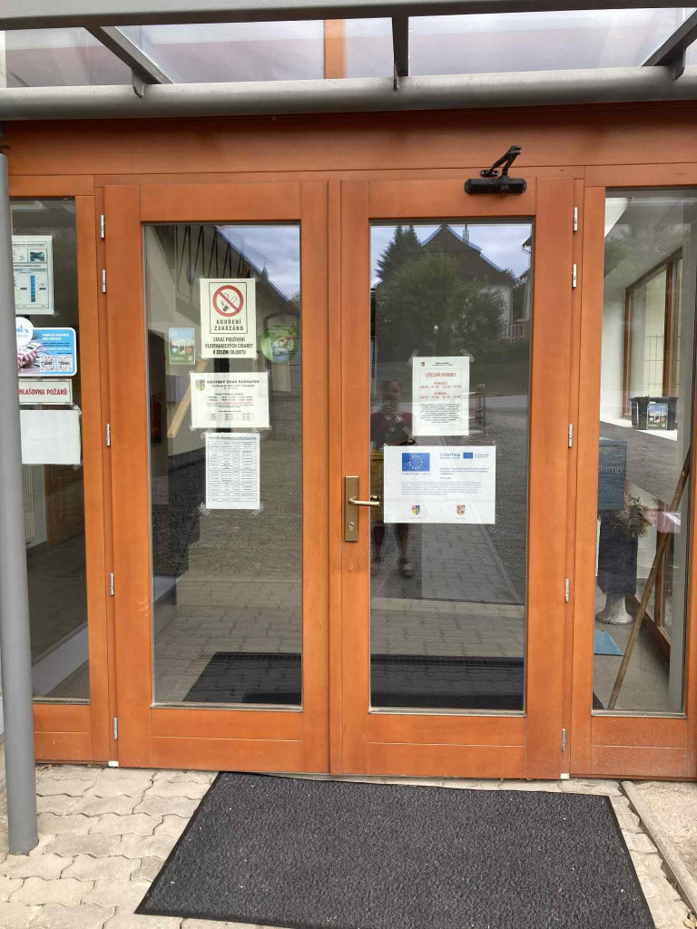 11704cff-1dc4-4d42-9c55-b0977f2db712