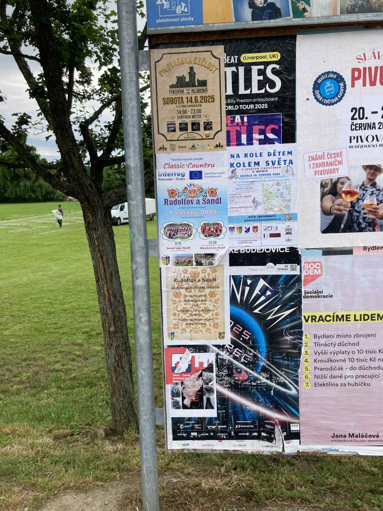 a4edd1c5-04be-42e4-82a8-f8a4b87d0420